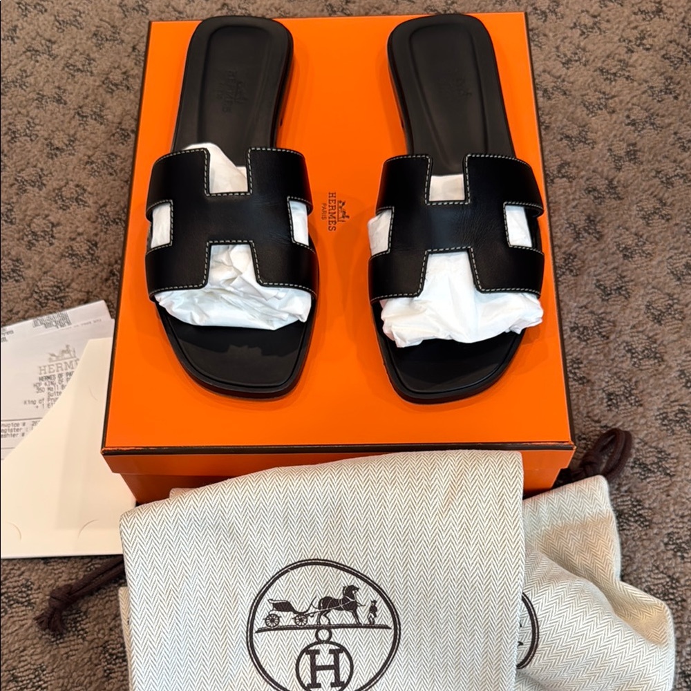 Hermes Oran Sandal Black 37.5 worn 1x 100% authentic
